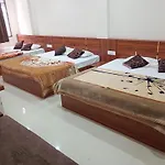 Hotel Barsana Palace, Near Mahakal Temple- 200 Meter