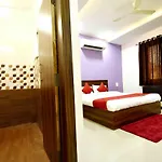 Hotel Hori Palace