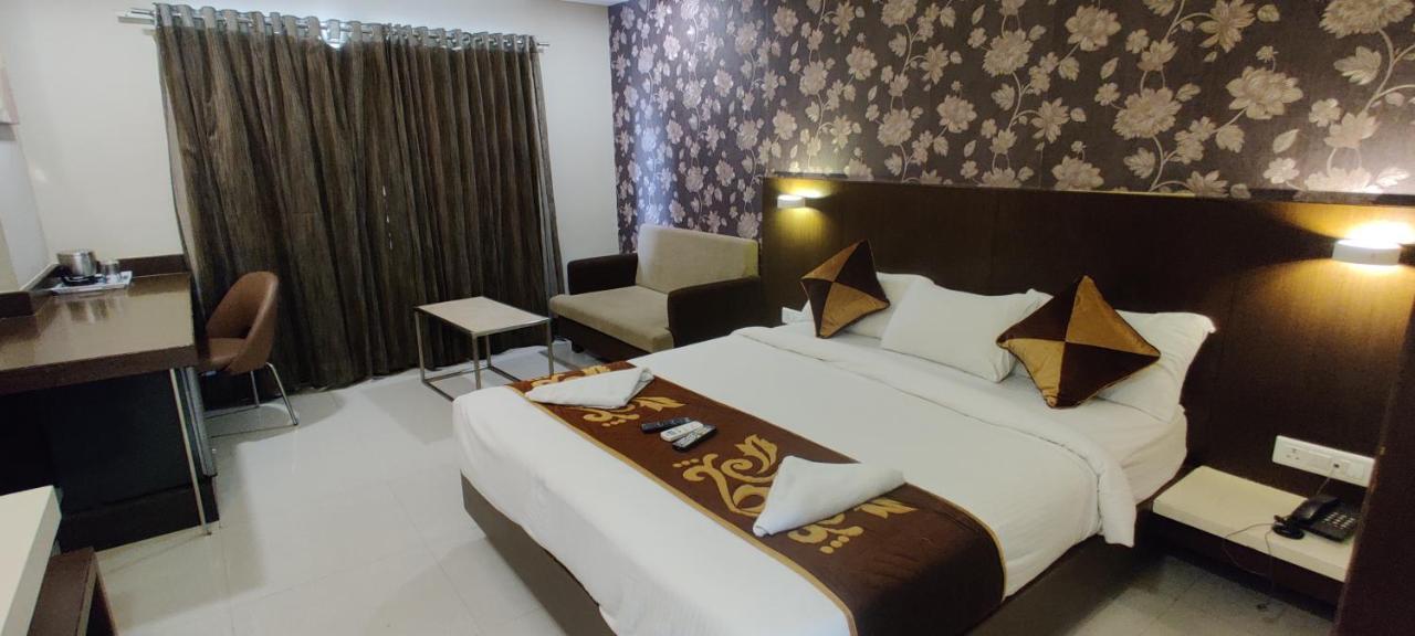 Kgc Celebrations Hotel 3*