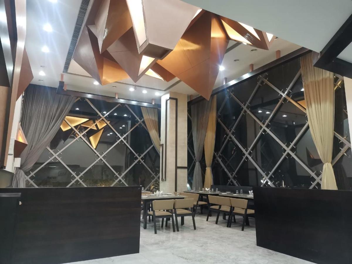 Hotel Ratnapriya And Ujjain