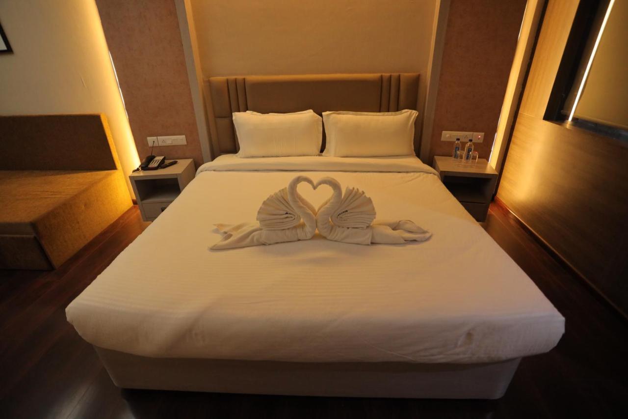 Hotel Ratnapriya And Ujjain