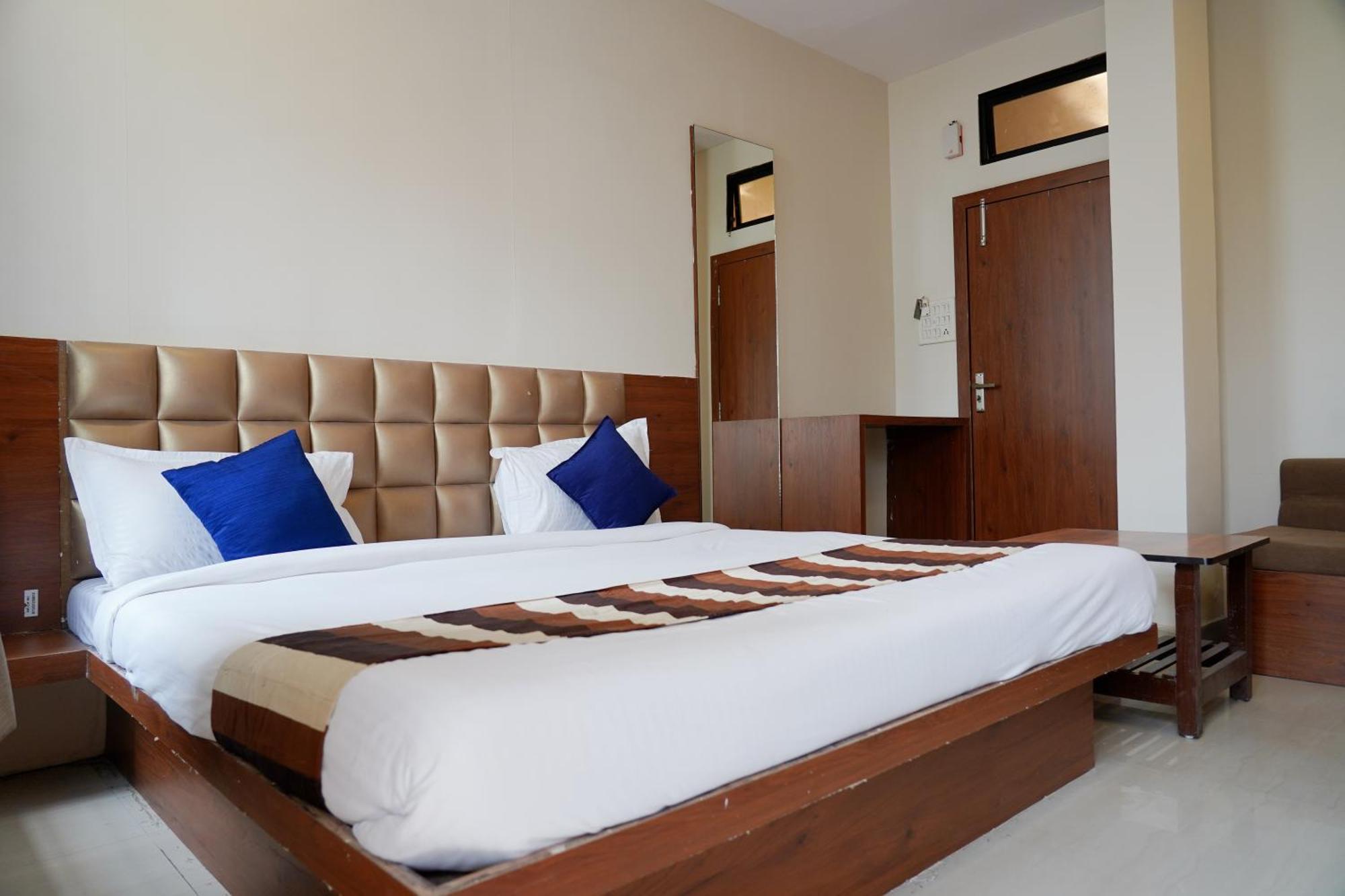 Hotel Suryodaya 3*