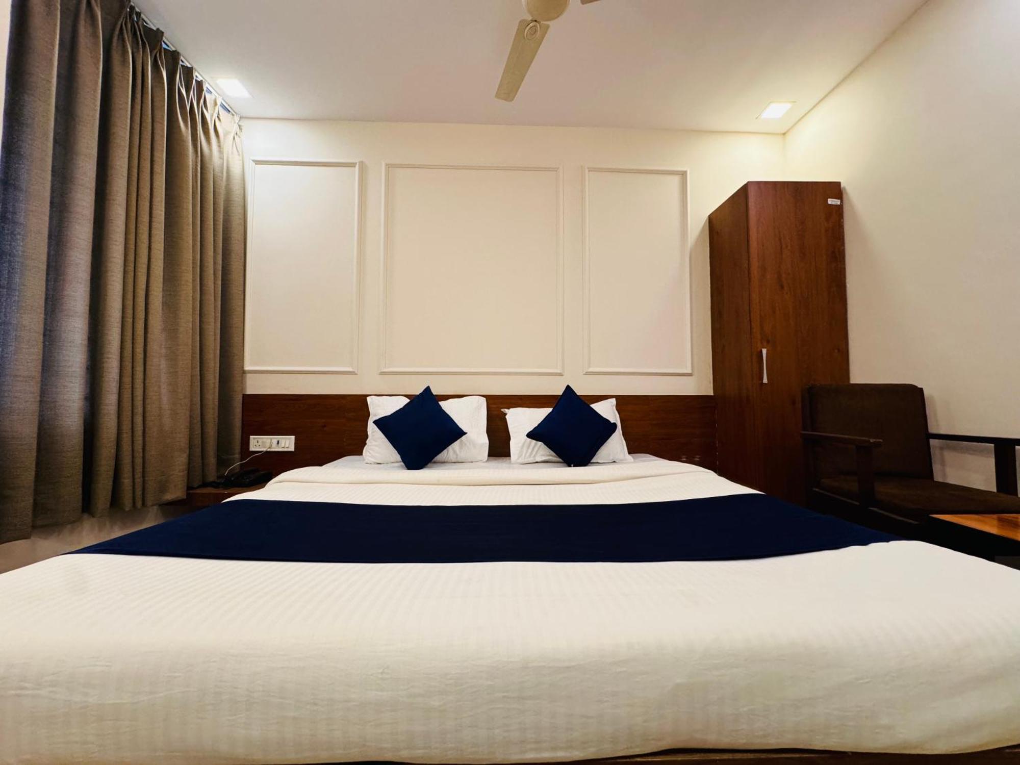 Suryodaya Hotel Ujjain