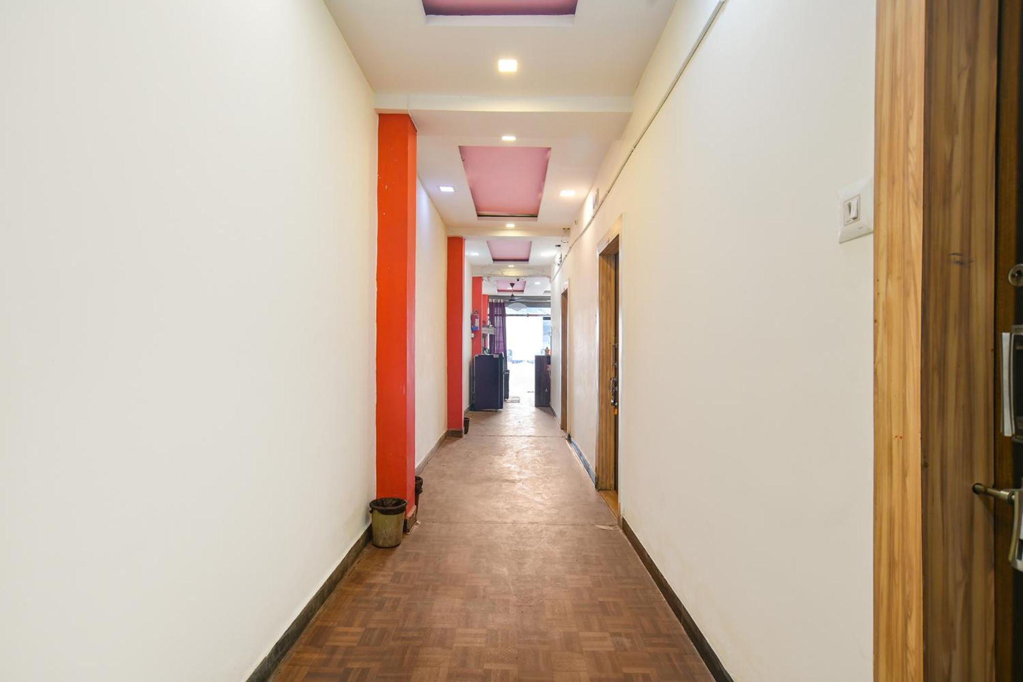 Vinayak Hotel