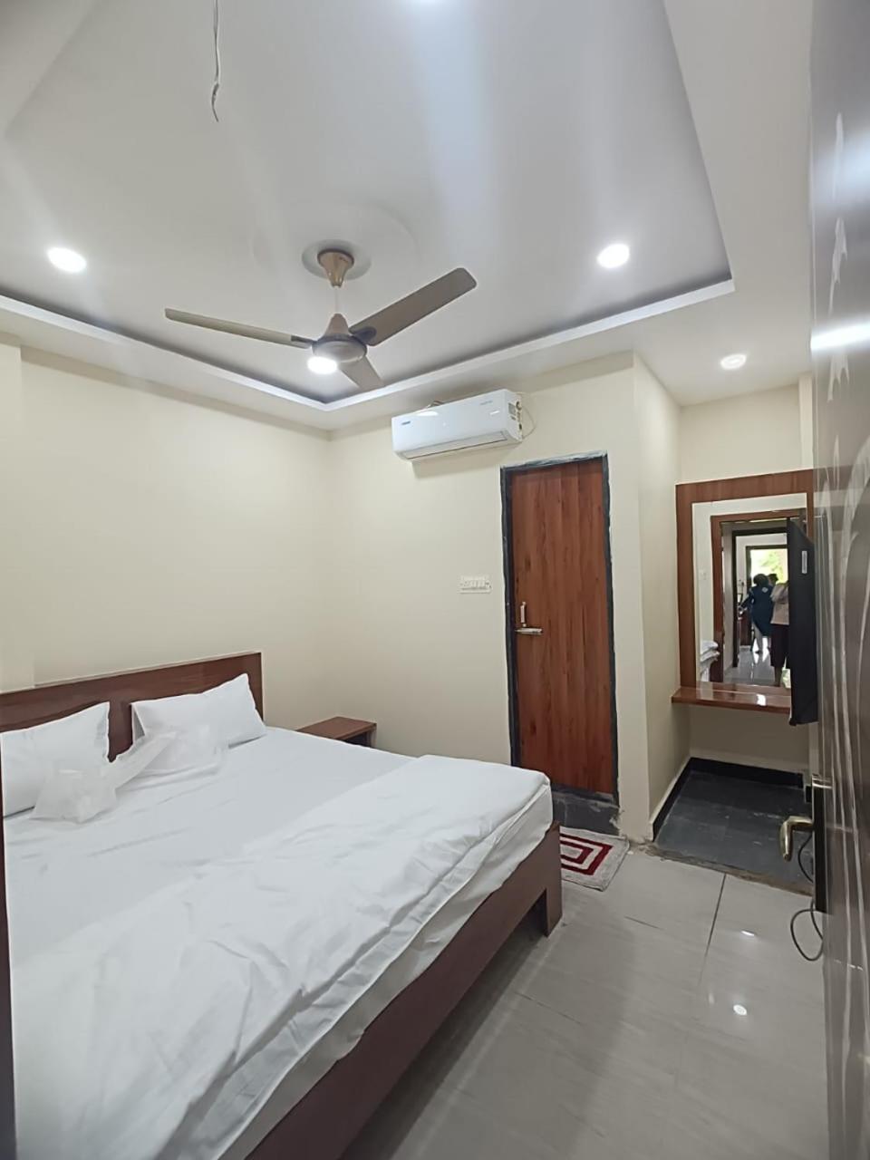 Homestay Vakratunda *