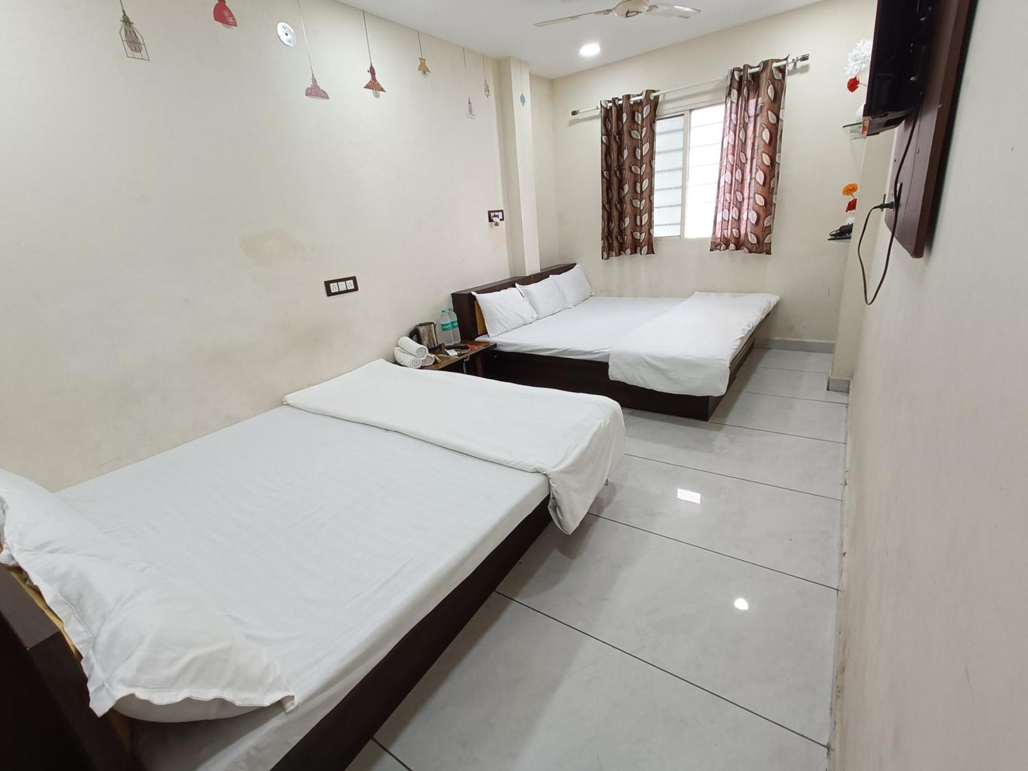 S Tower Hotel