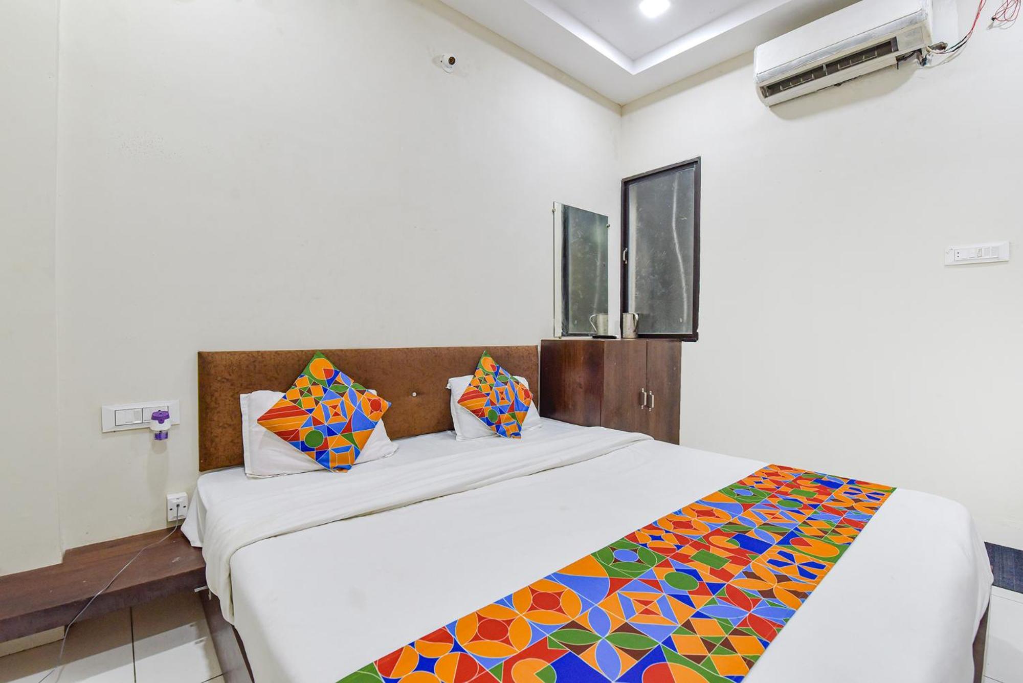 Fabexpress Devani Palace Hotel Ujjain