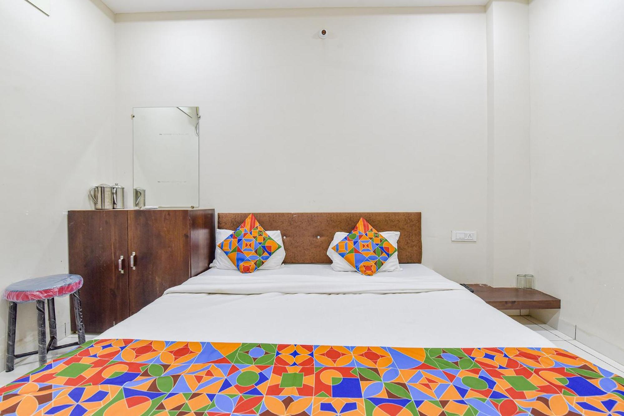 Fabexpress Devani Palace 3* Ujjain