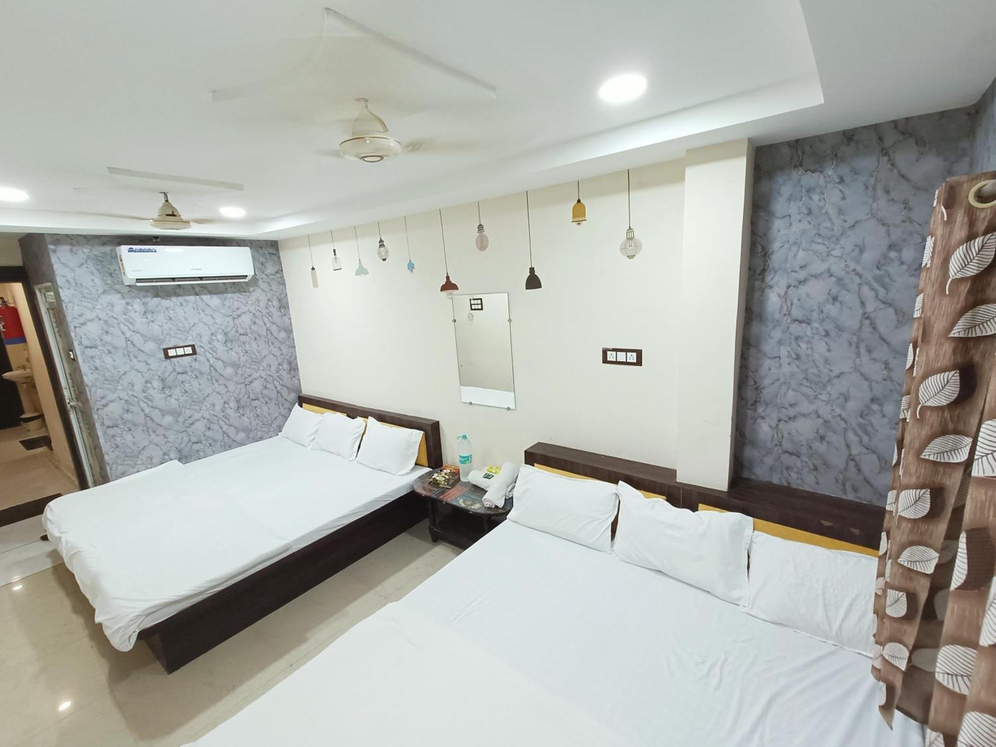 S Tower Hotel
