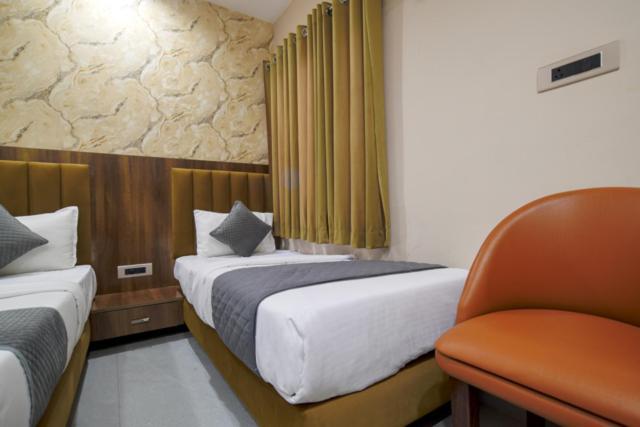 Miracle 2km From Mahakal Temple Hotel 3*
