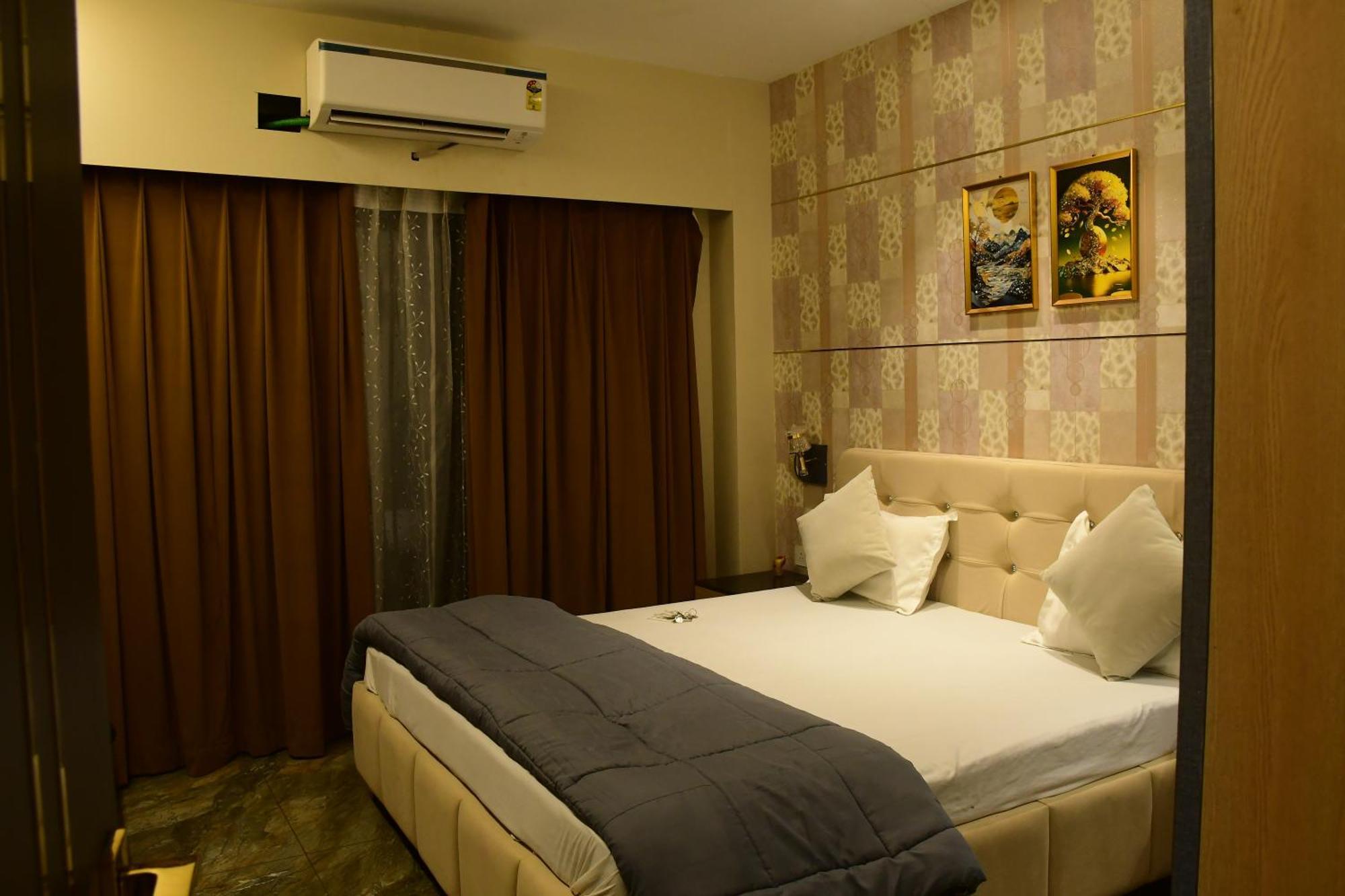 Mangal Shree Near Mahakaleshwar Temple , Kalbherav Temple And Mangal Nath Temple Hotel 3*