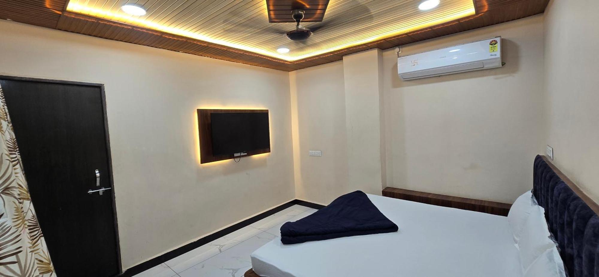 Shivnandani Guest house Ujjain
