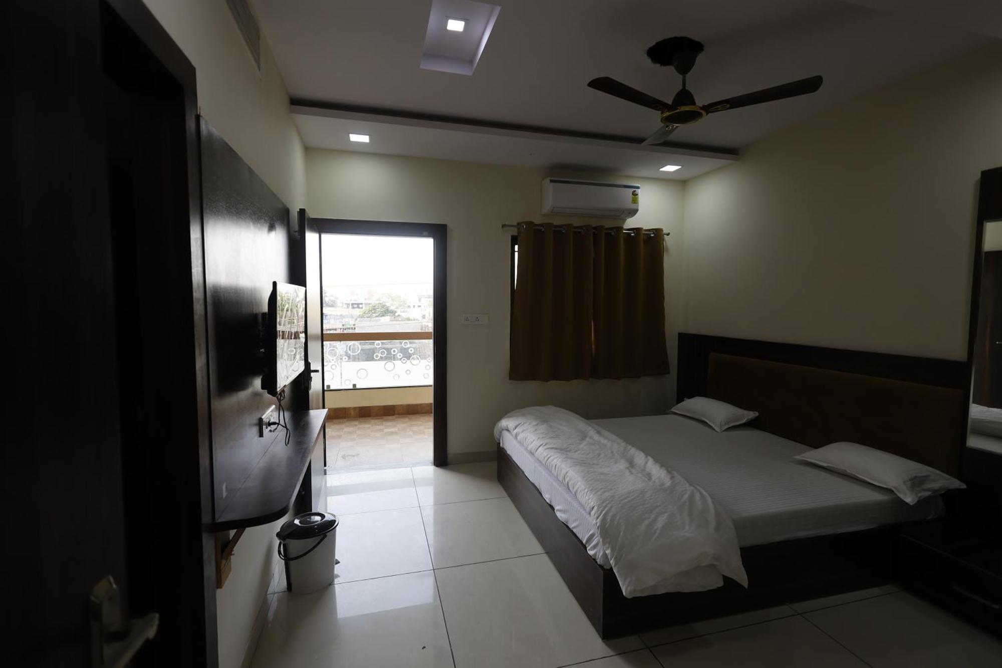 Vardhman Hotel