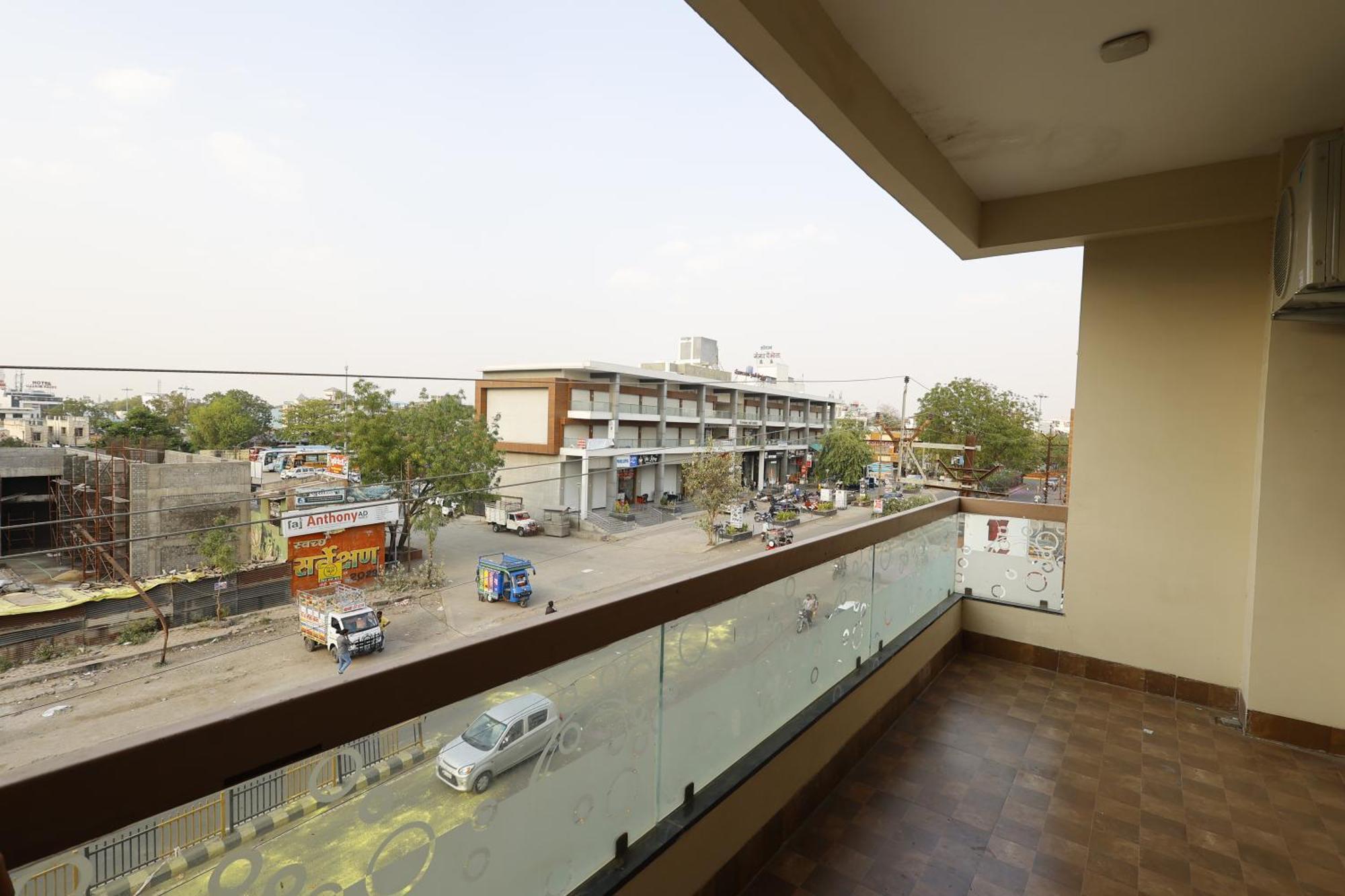 Vardhman Hotel