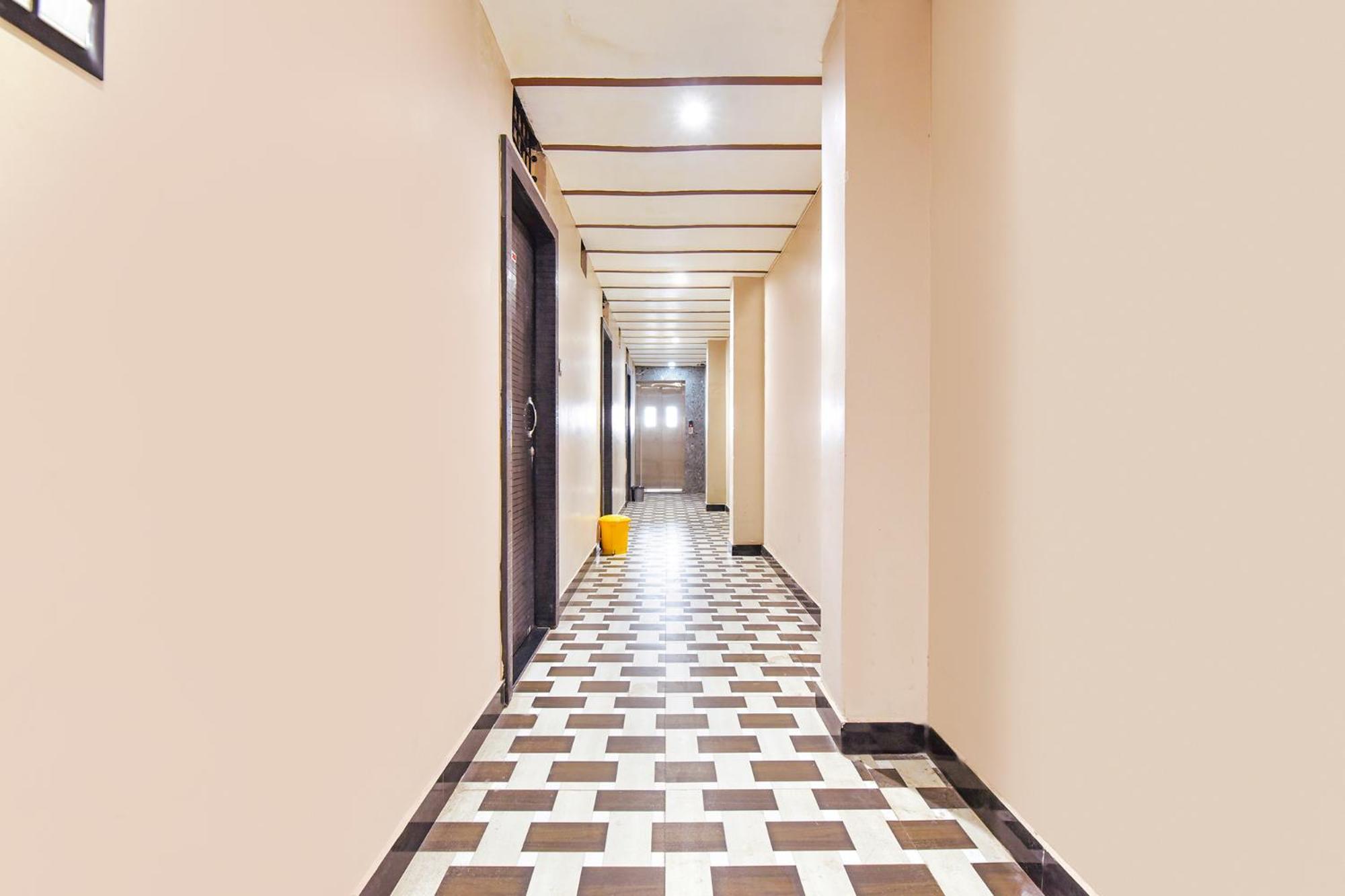 Fabhotel The Himaansh Hotel 3*
