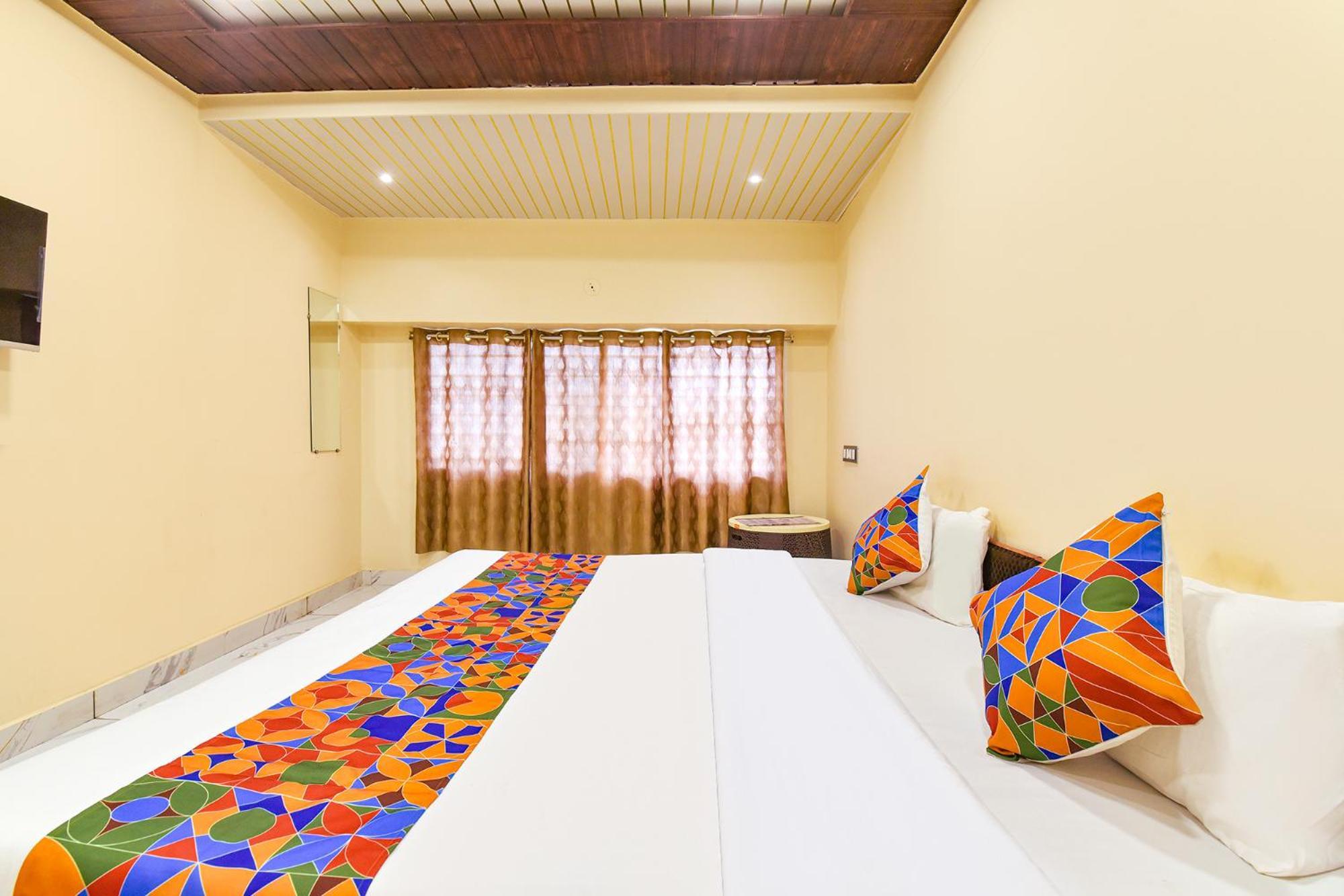 Fabhotel The Himaansh 3*