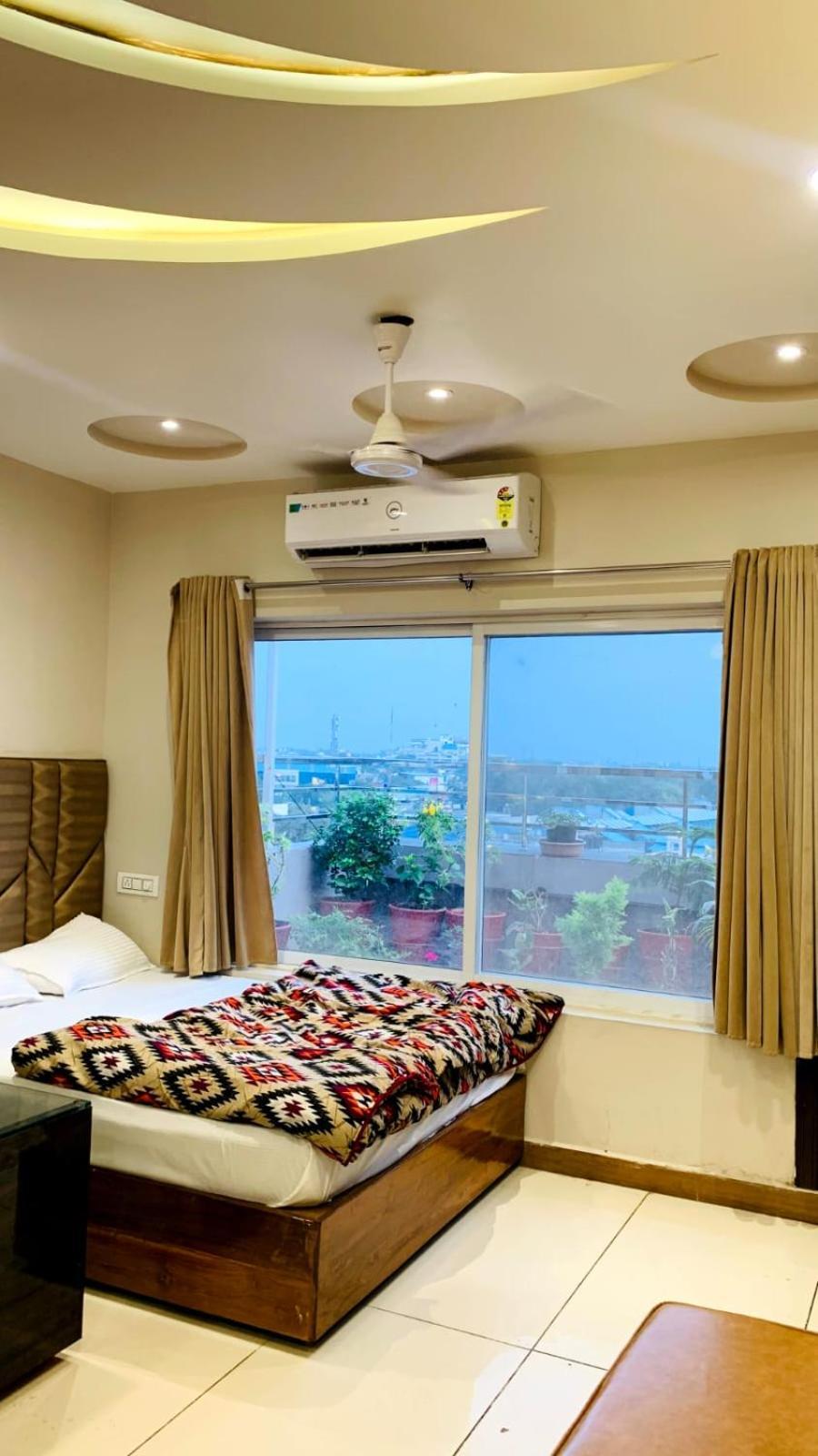 Pleasure Hotel