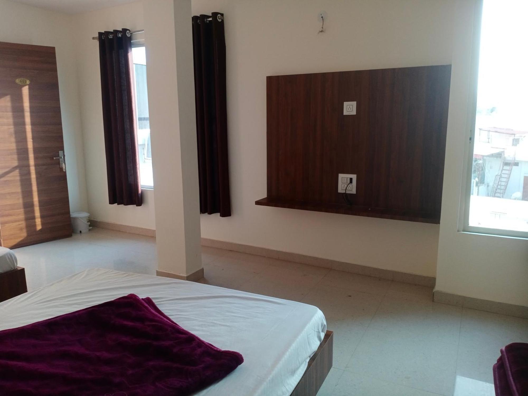Soham Palace Hotel Ujjain