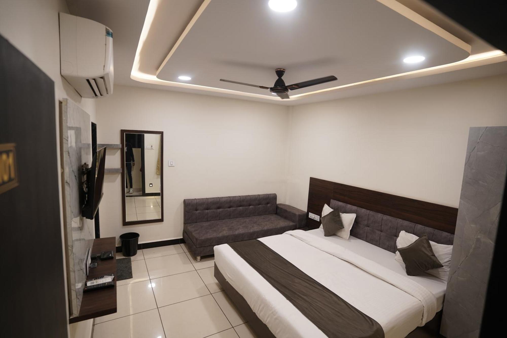 Dev Kripa 3* Ujjain