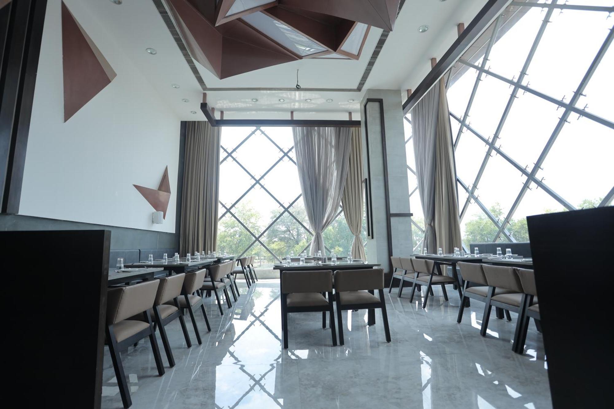 Ratnapriya And Hotel Ujjain