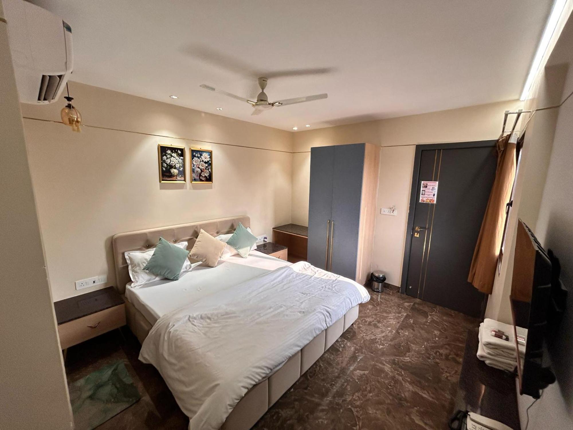 Mangal Shree Near Mahakaleshwar Temple , Kalbherav Temple And Mangal Nath Temple Hotel