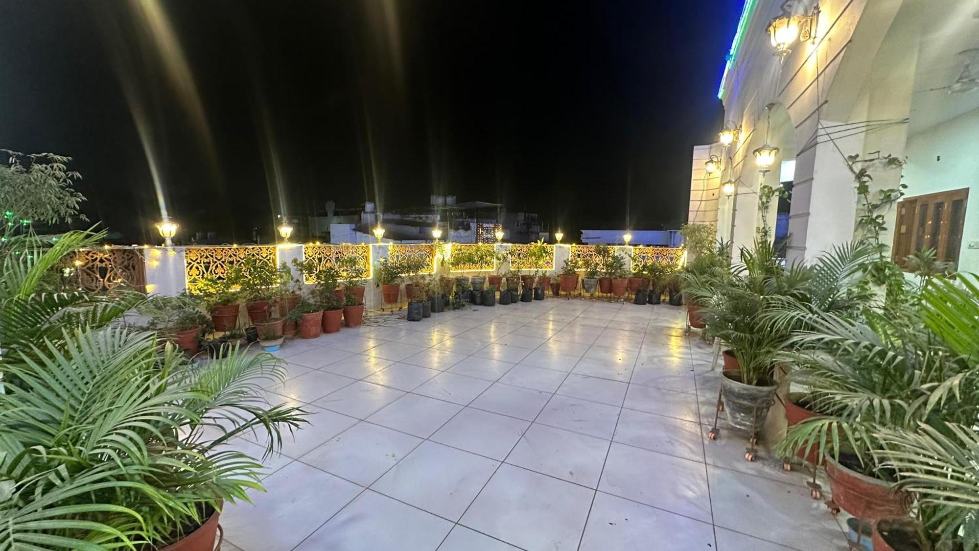 Pleasure Landmark Hotel Ujjain