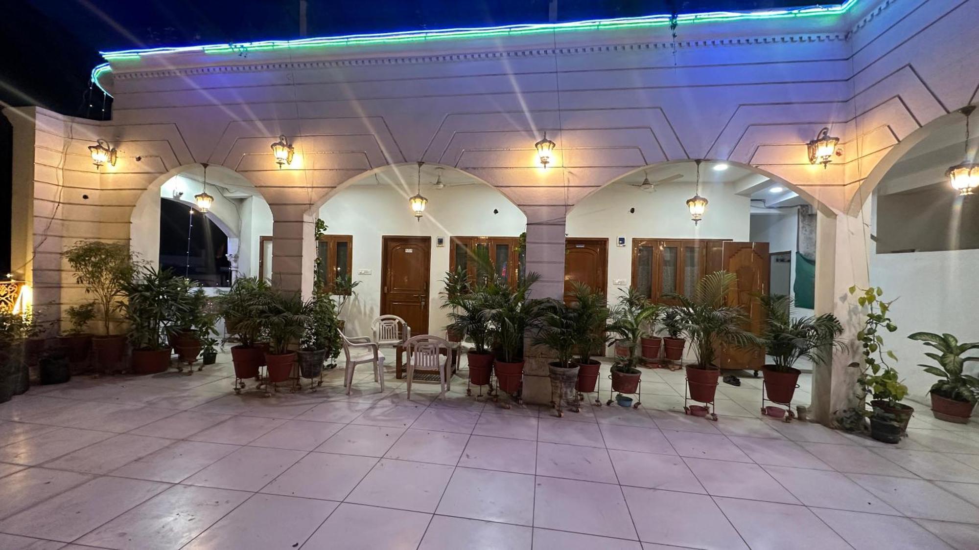 Pleasure Landmark 3* Ujjain