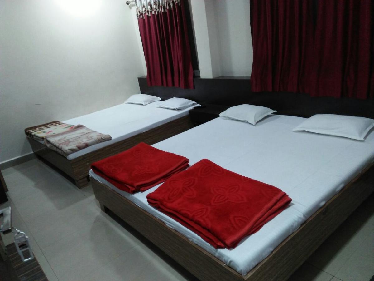 Hotel Natraj 2*