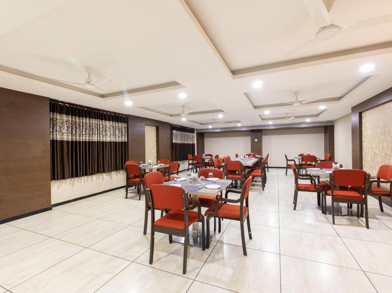 Hotel Capital O 19528 Park Palace 3*