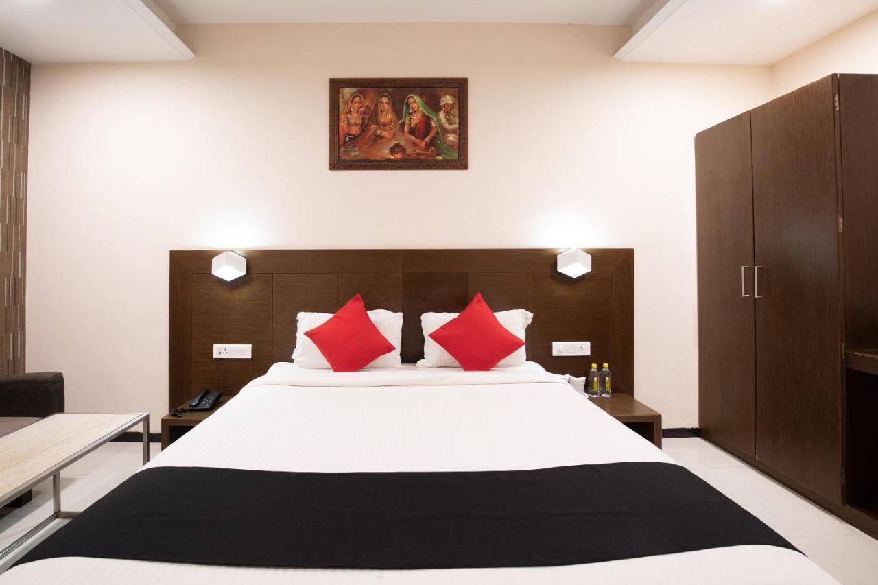Capital O 19528 Park Palace 3*